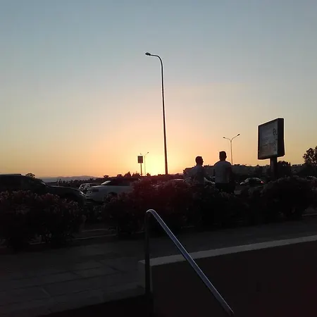 Direct Stadem Second Floor Apartman *